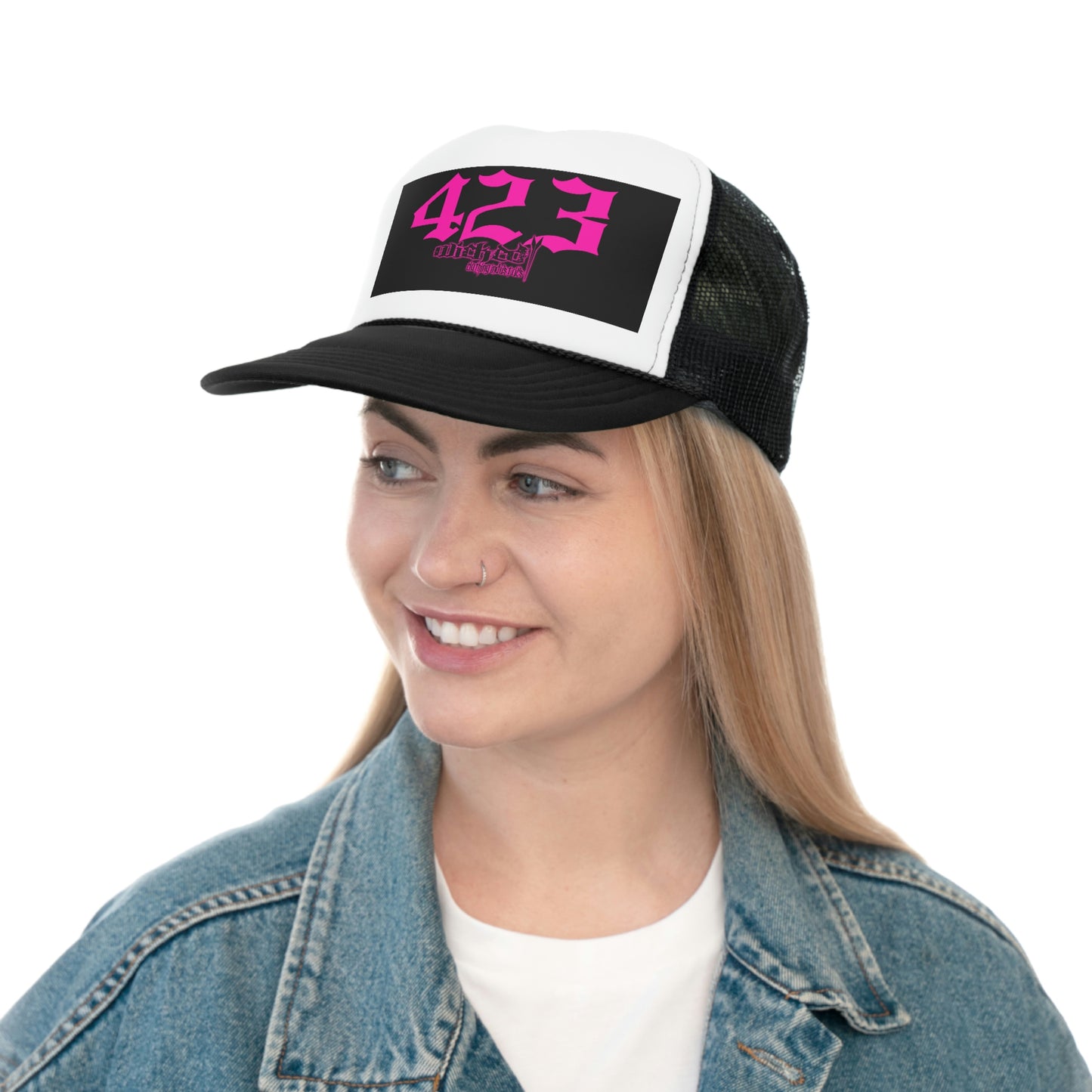 423 Hot Pink Black/ Trucker Caps